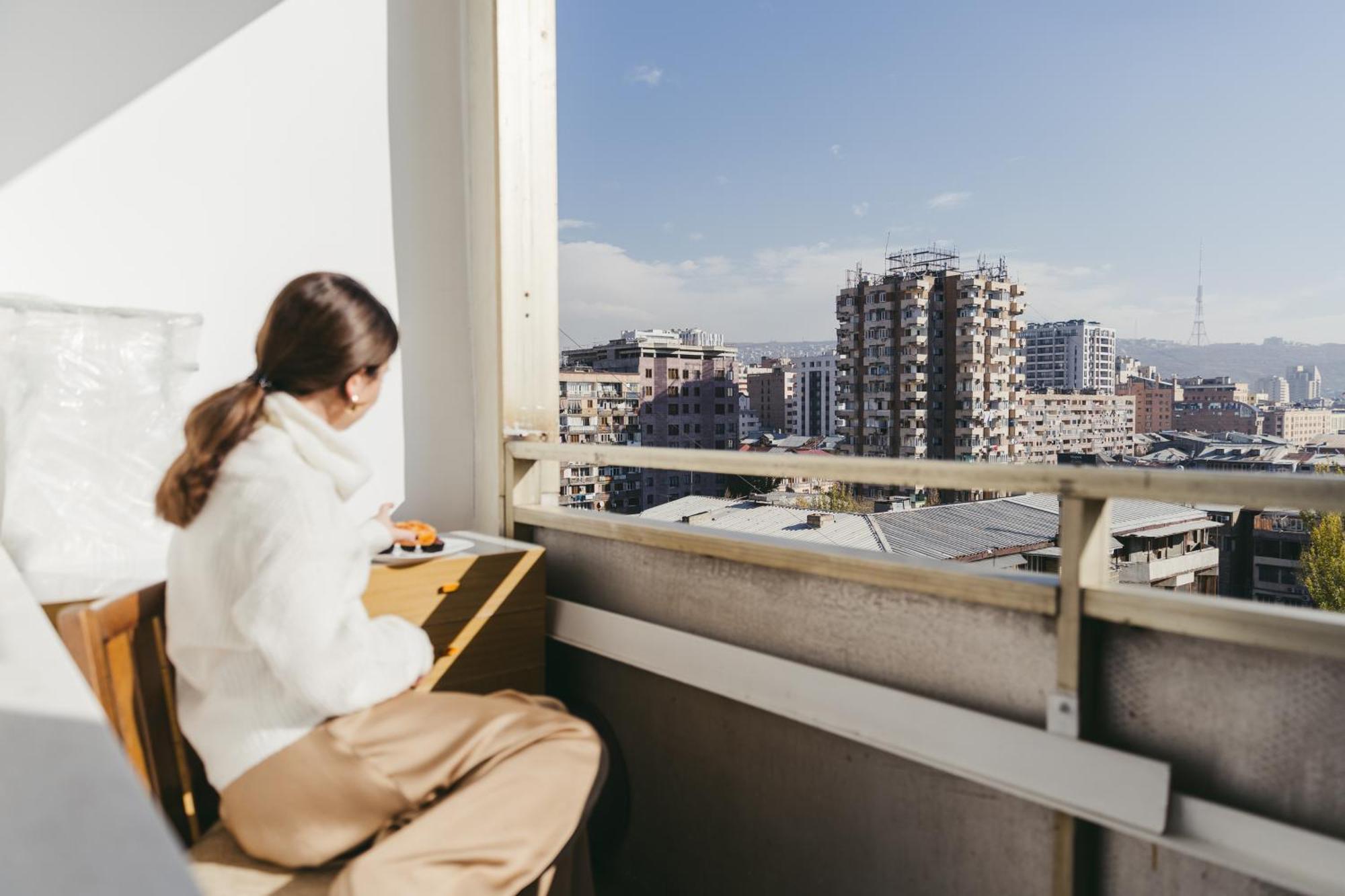Апартаменты Saryan Retreat Balcony Bliss Self-Checkin Keygo 36 Ереван Экстерьер фото
